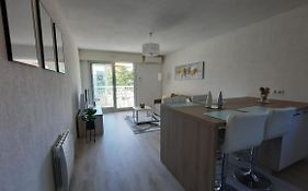 Pin-Rolland - Appartement 2 Chambres A 400M De La Plage